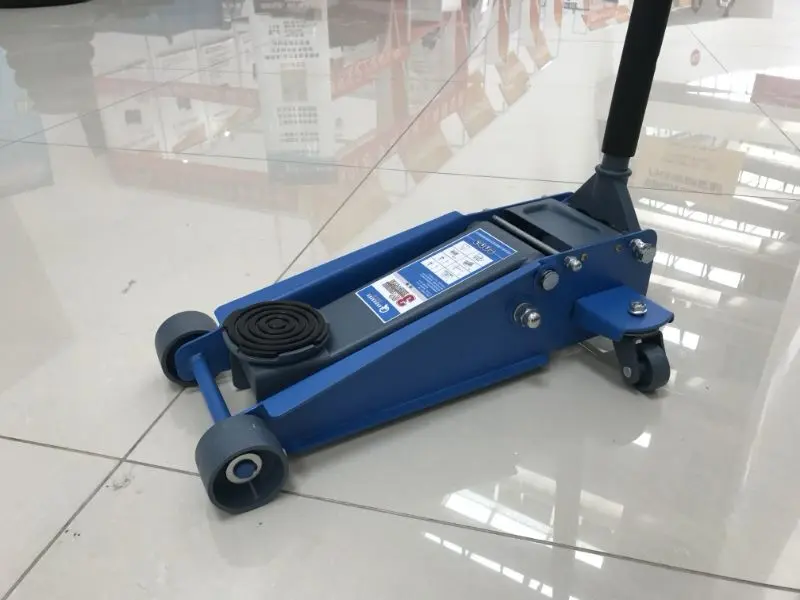 Predator 3 Ton DUal Pump Floor Jack
